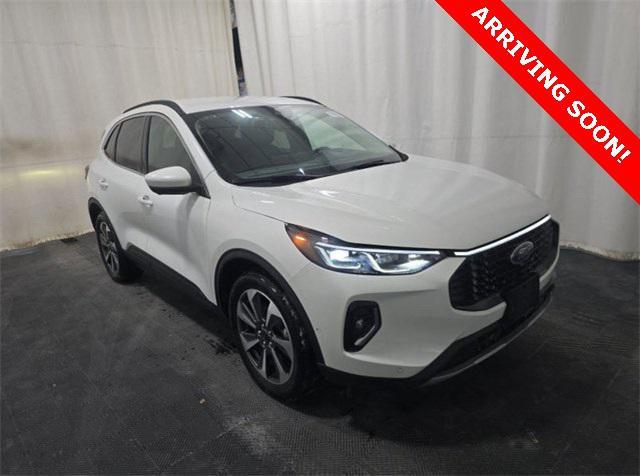 used 2023 Ford Escape car, priced at $26,350