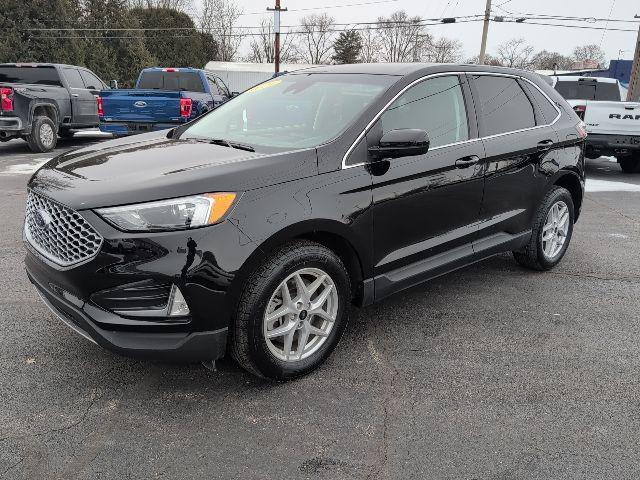 used 2024 Ford Edge car, priced at $25,326