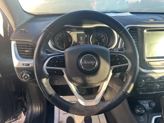 used 2018 Jeep Cherokee car, priced at $15,495