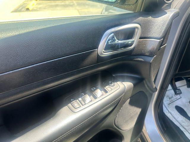 used 2018 Jeep Grand Cherokee car, priced at $14,679