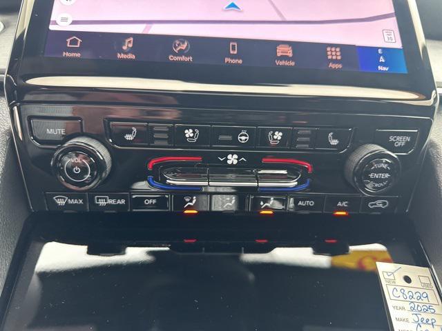 new 2025 Jeep Grand Cherokee L car, priced at $62,580