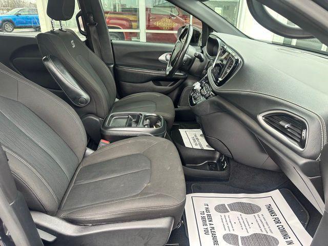 used 2021 Chrysler Pacifica car, priced at $16,376