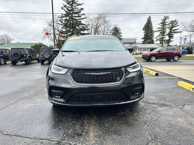 used 2021 Chrysler Pacifica car, priced at $16,376