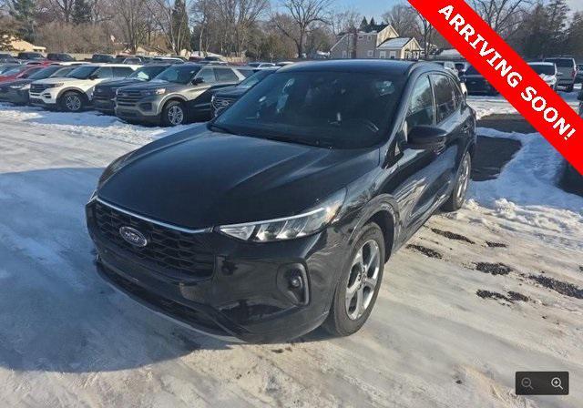 used 2023 Ford Escape car, priced at $24,000