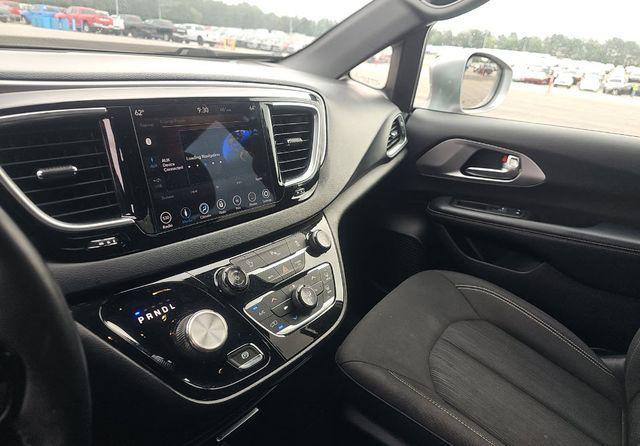 used 2018 Chrysler Pacifica car, priced at $16,995
