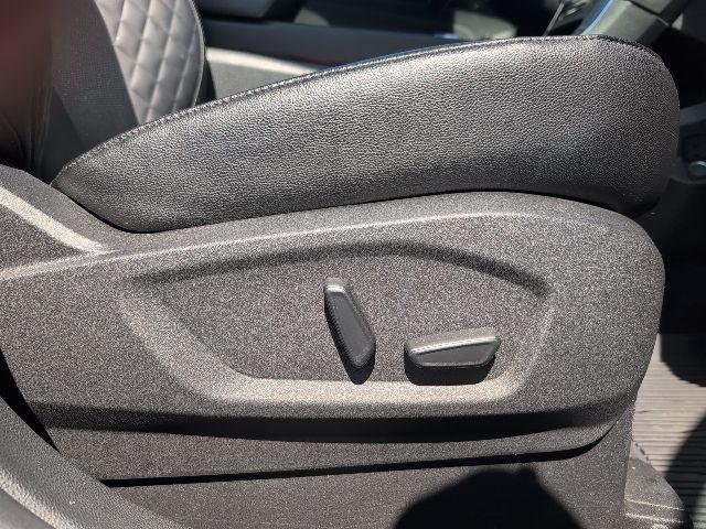 used 2024 Ford Edge car, priced at $23,492