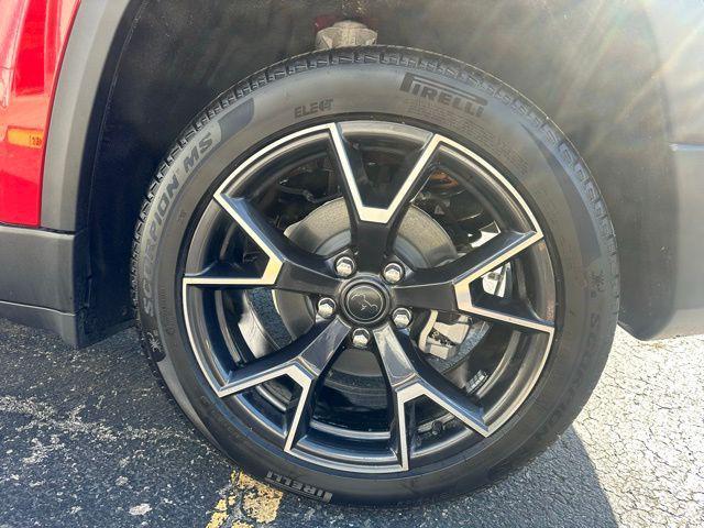 new 2026 Jeep Cherokee car, priced at $45,990