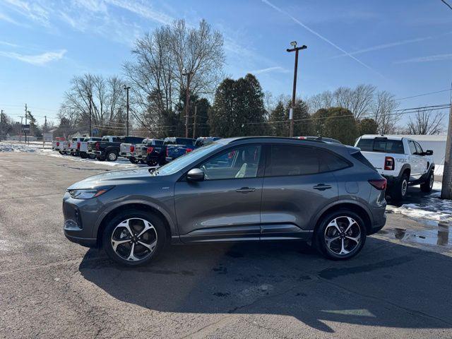 used 2023 Ford Escape car, priced at $24,999