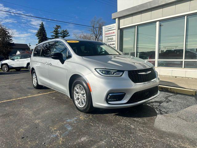 new 2026 Chrysler Pacifica car, priced at $45,735