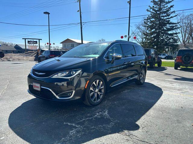 used 2018 Chrysler Pacifica car, priced at $15,550