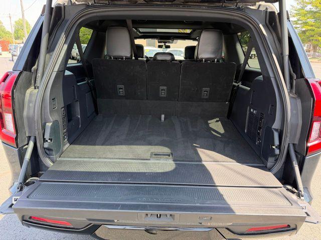 used 2025 Ford Expedition Max car, priced at $68,455