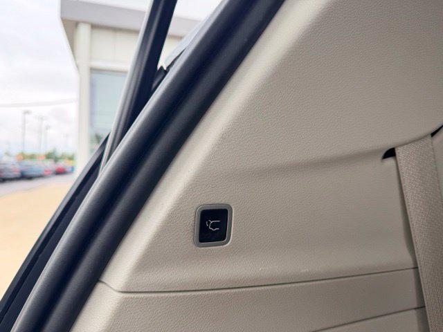 used 2022 Chrysler Pacifica car, priced at $30,357