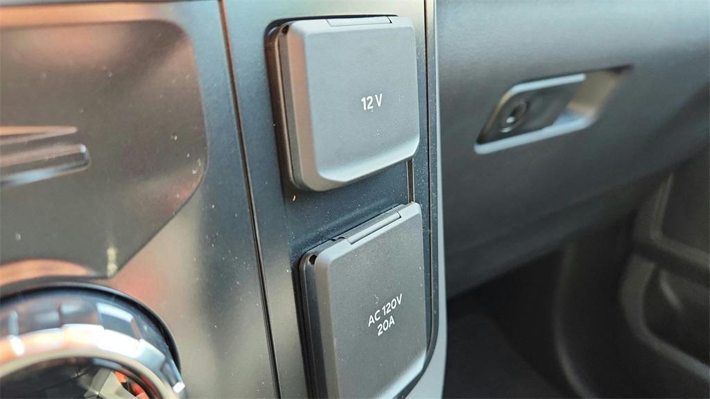 new 2025 Ford F-150 car, priced at $49,754