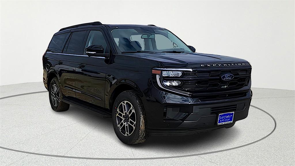 new 2025 Ford Expedition car, priced at $62,383
