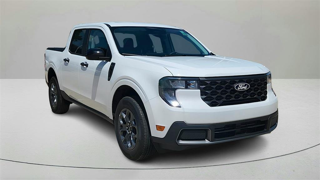 new 2025 Ford Maverick car, priced at $30,658
