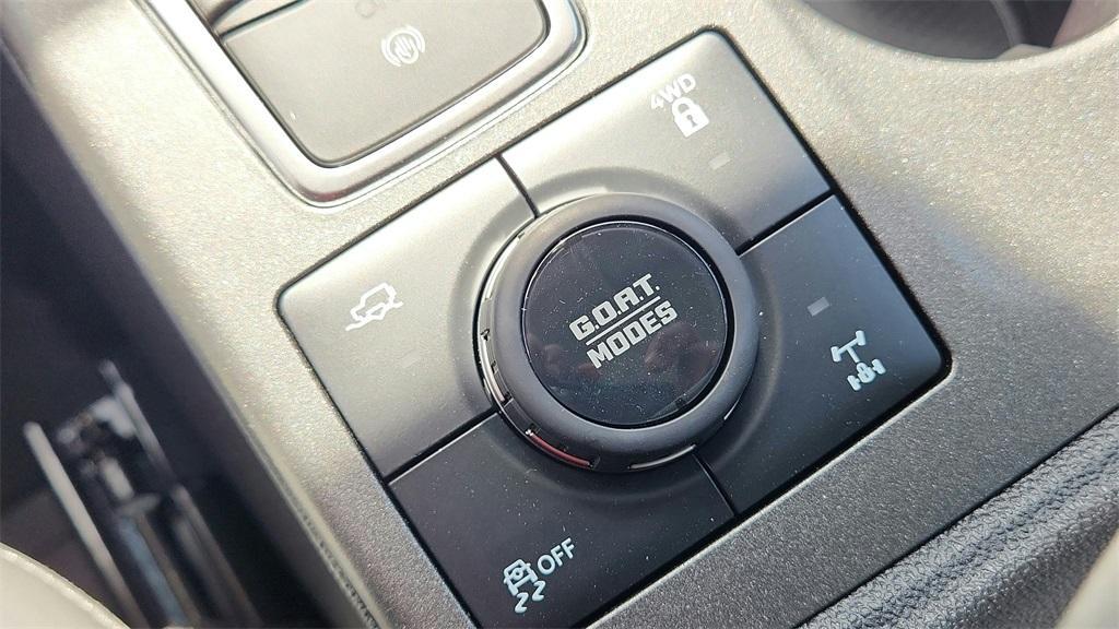 new 2025 Ford Bronco Sport car, priced at $33,177