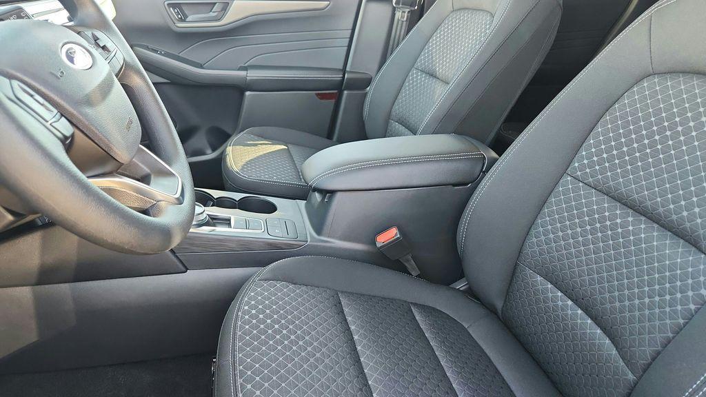 new 2026 Ford Escape car, priced at $25,076