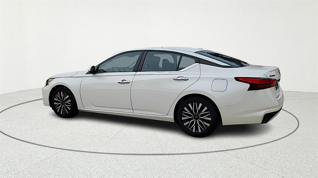 used 2023 Nissan Altima car, priced at $17,500