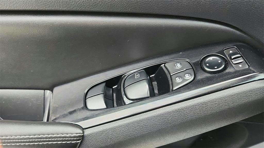 used 2023 Nissan Altima car, priced at $17,500