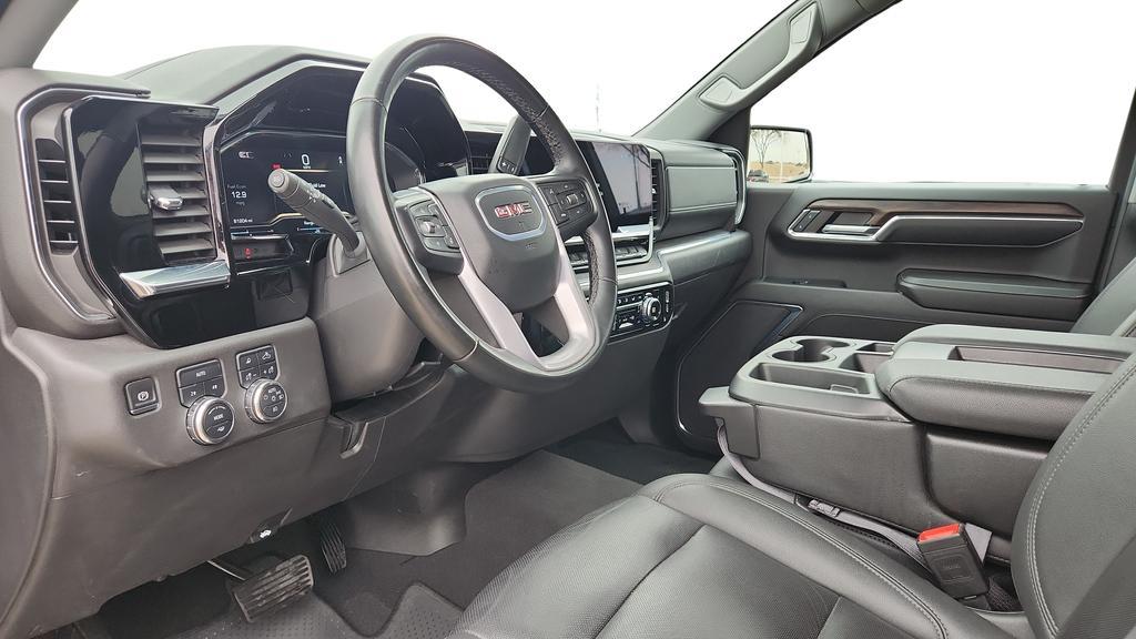used 2024 GMC Sierra 1500 car, priced at $41,000