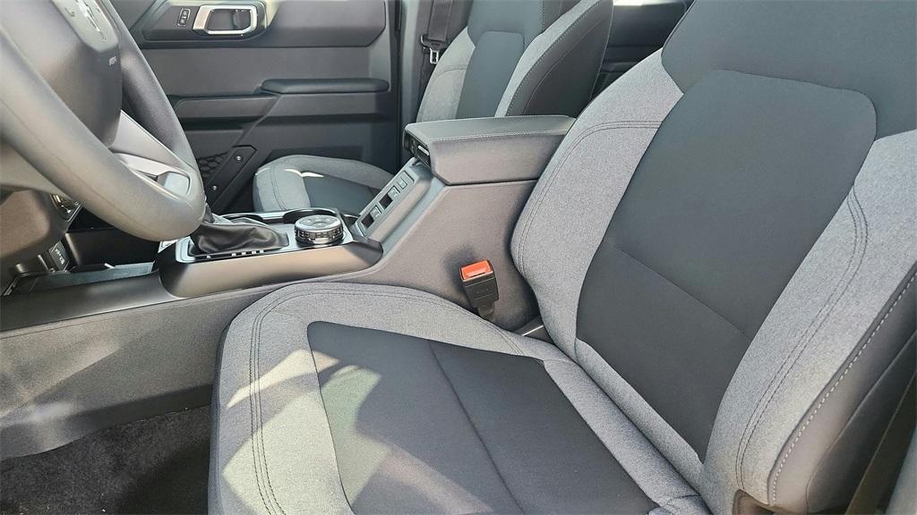 new 2025 Ford Bronco car, priced at $45,074
