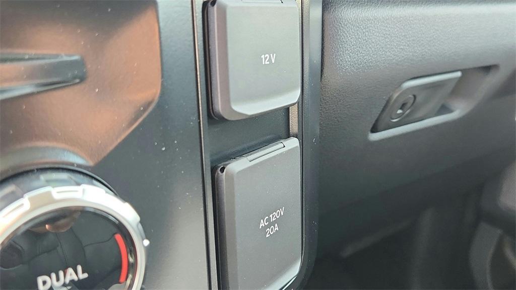 new 2025 Ford F-250 car, priced at $82,333