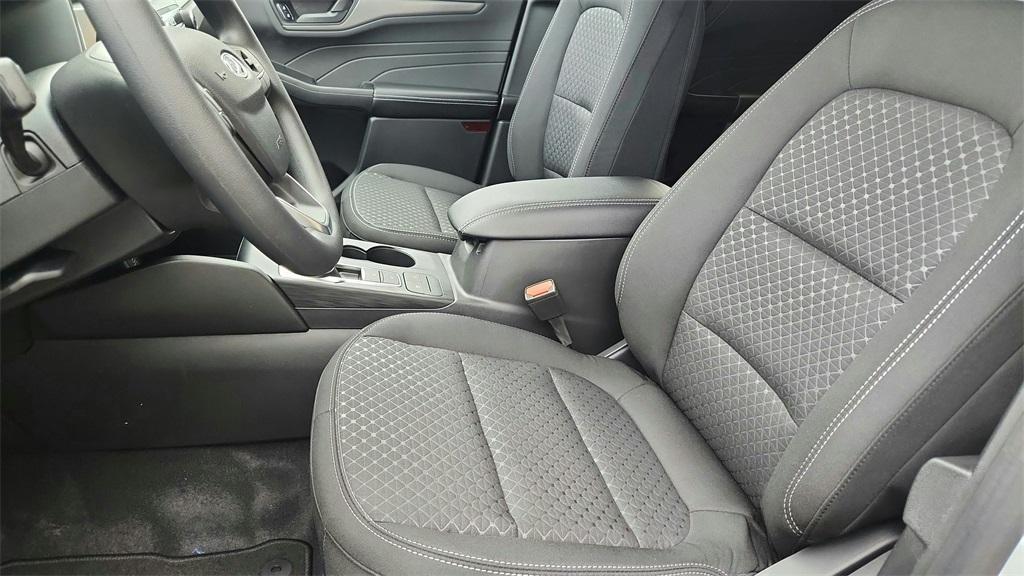 new 2026 Ford Escape car, priced at $23,571