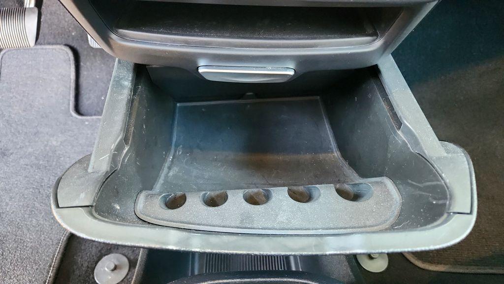 used 2025 Chrysler Pacifica car, priced at $29,000