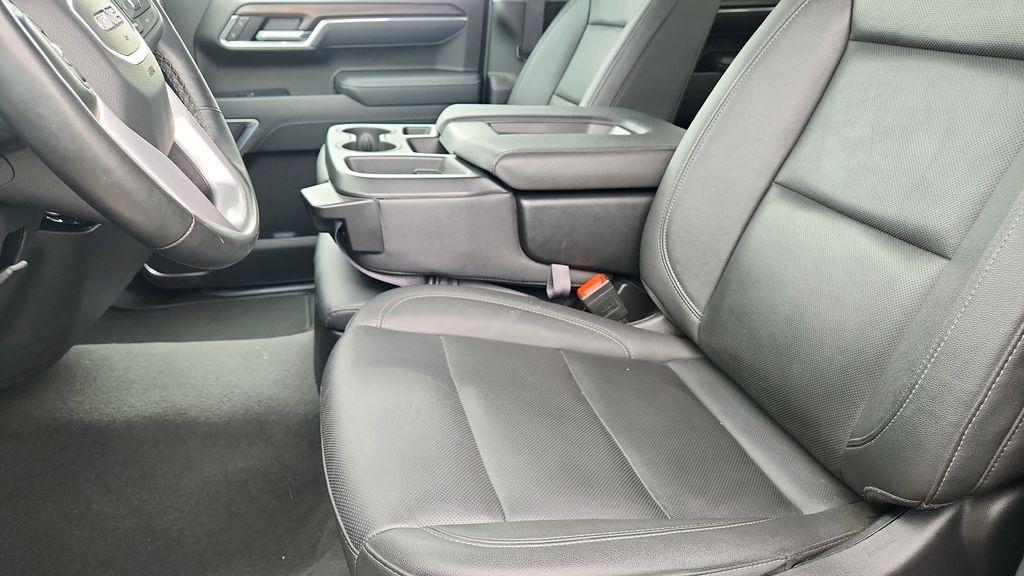 used 2025 GMC Sierra 1500 car, priced at $45,000