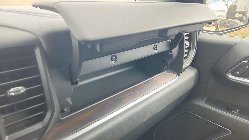 used 2025 GMC Sierra 1500 car, priced at $45,000