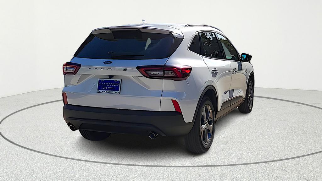 new 2026 Ford Escape car, priced at $25,882
