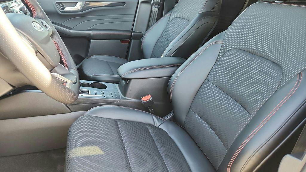 new 2026 Ford Escape car, priced at $25,882