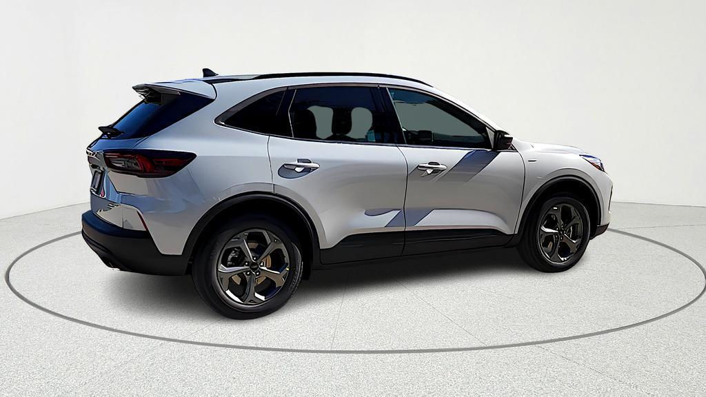 new 2026 Ford Escape car, priced at $25,882