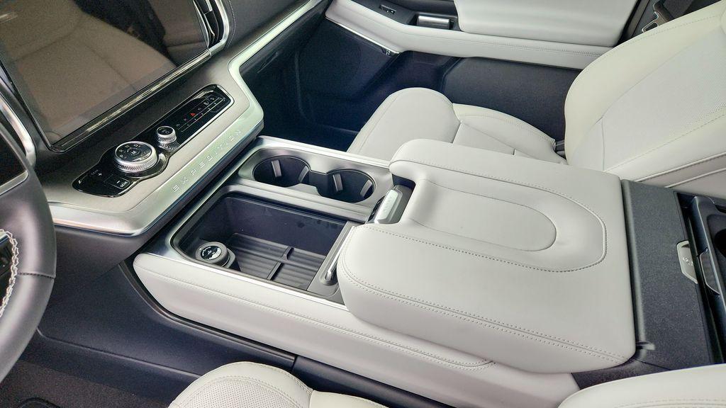 new 2026 Ford Expedition car, priced at $82,865