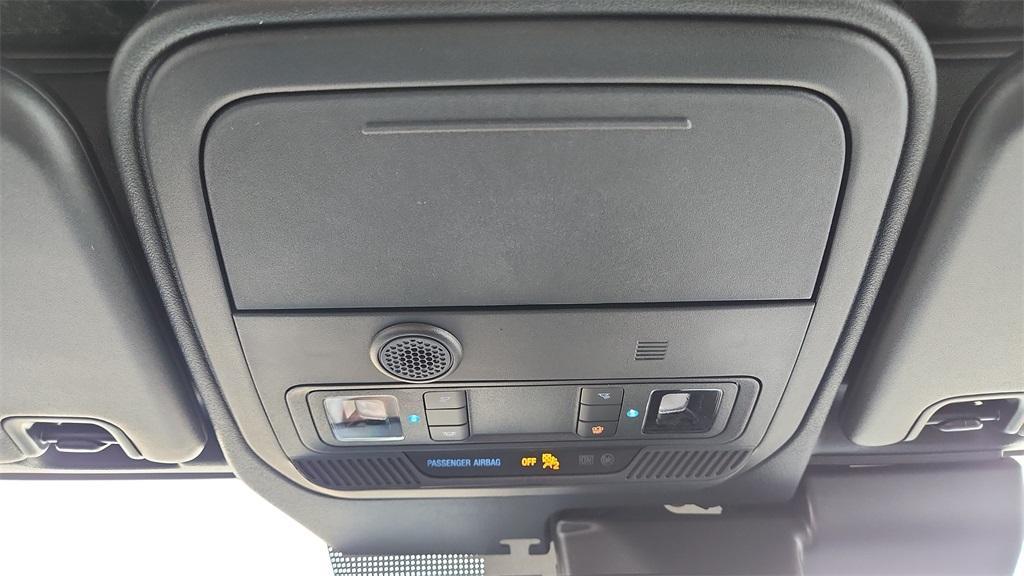 new 2025 Ford Bronco car, priced at $38,990