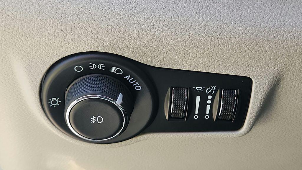 used 2024 Jeep Compass car, priced at $19,925