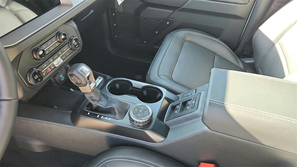 new 2025 Ford Bronco car, priced at $48,851