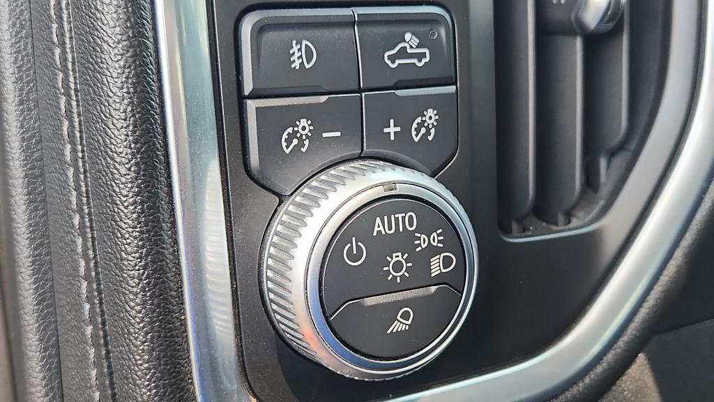 used 2020 GMC Sierra 1500 car, priced at $27,500