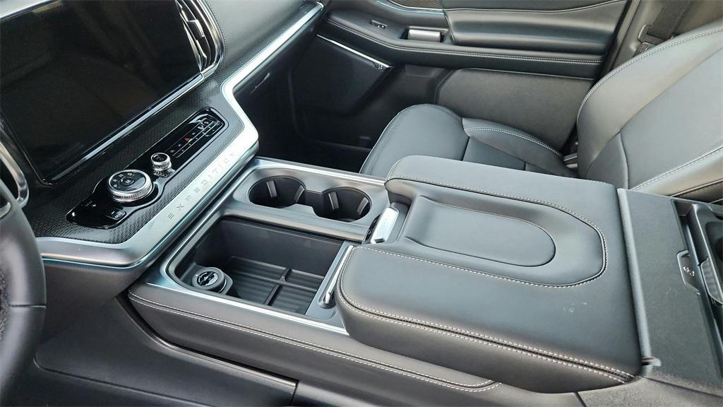 new 2026 Ford Expedition Max car, priced at $78,192