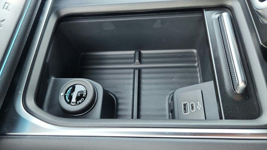 new 2026 Ford Expedition Max car, priced at $80,192