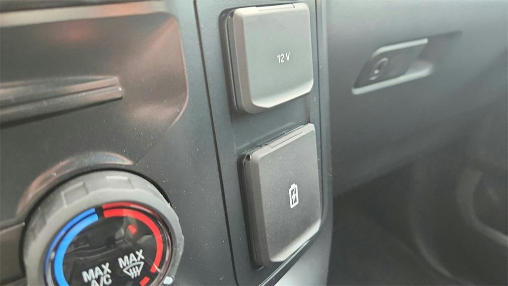 new 2025 Ford F-150 car, priced at $43,231