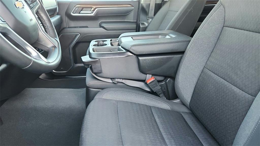 used 2025 Chevrolet Silverado 1500 car, priced at $36,988