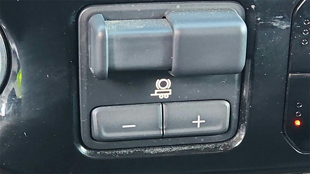 used 2025 Chevrolet Silverado 1500 car, priced at $36,988