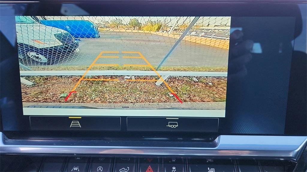 used 2025 Chevrolet Silverado 1500 car, priced at $36,988