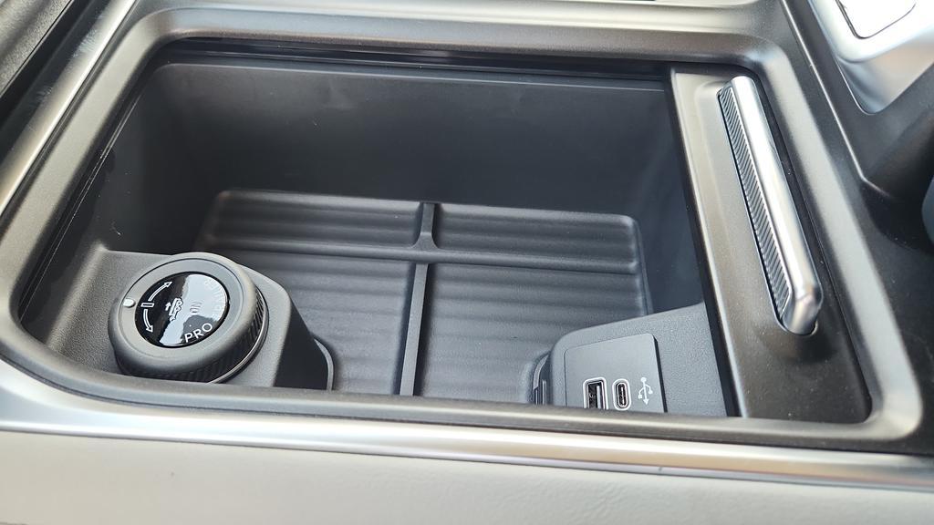 new 2026 Ford Expedition car, priced at $70,425