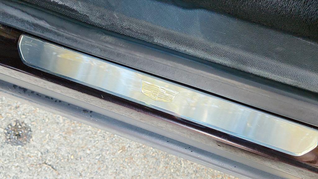 used 2020 Cadillac XT6 car, priced at $21,037