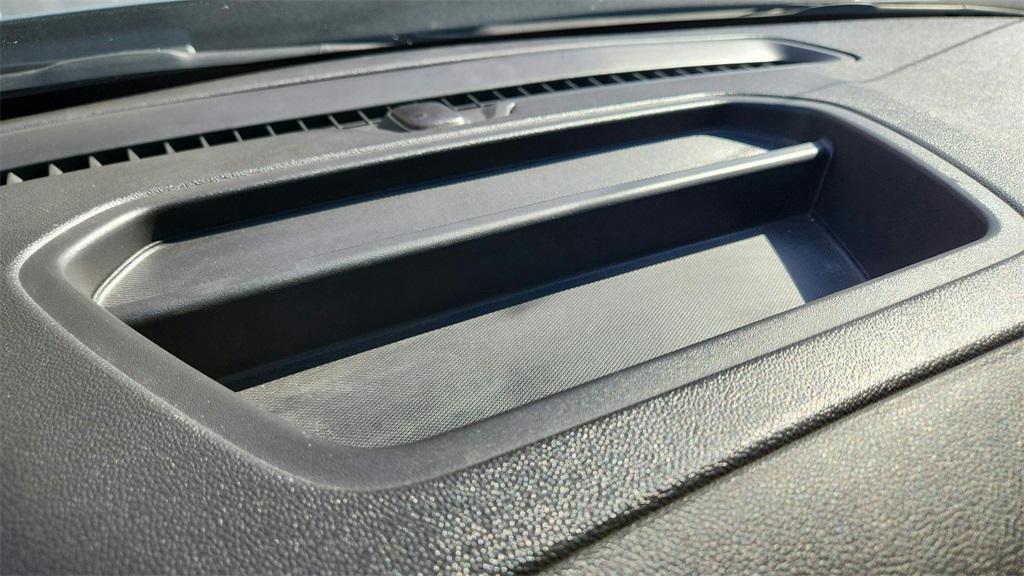 used 2025 Chevrolet Silverado 1500 car, priced at $39,988