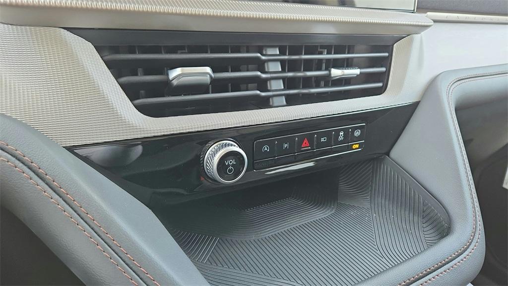 new 2025 Ford Explorer car, priced at $34,334