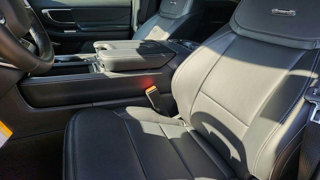 new 2026 Ford Expedition car, priced at $80,615