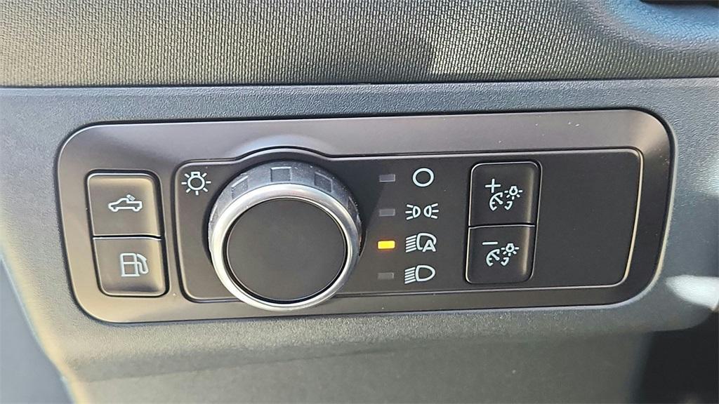 new 2025 Ford Maverick car, priced at $25,048